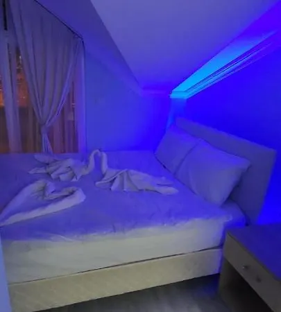 شقة Bluehouse Apart *