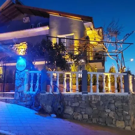 Διαμέρισμα Bluehouse Apart